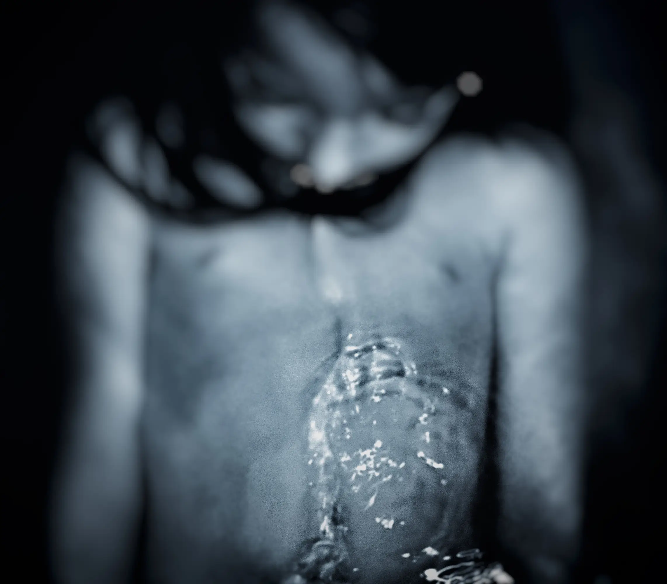 Photographie de Delphine Margau — Behind her eyes — Quand le silence commence à fissurer.