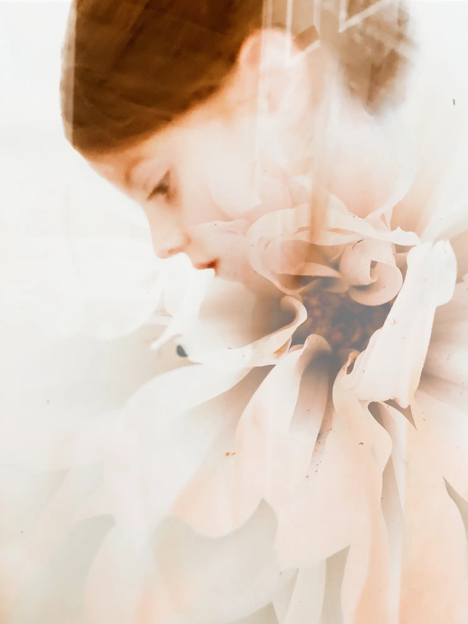 Photographie de Delphine Margau — English Romance — La plus intime métamorphose est la plus solitaire.