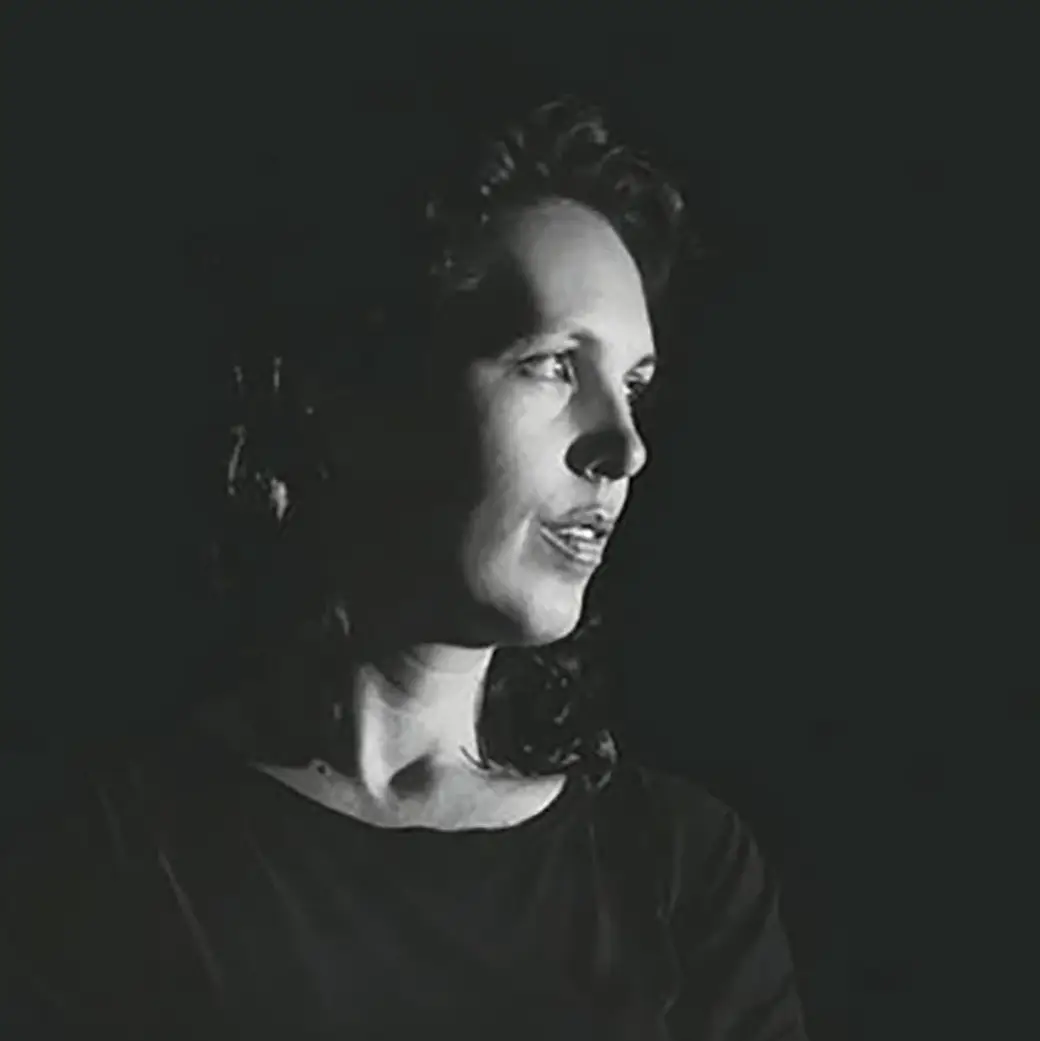 Portrait de la photographe contemporaine Hélène Havard